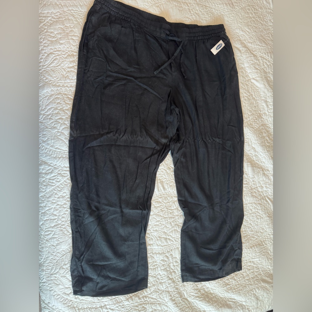 Black linen blend pants with drawstring. Plus size 3x. New with tags.